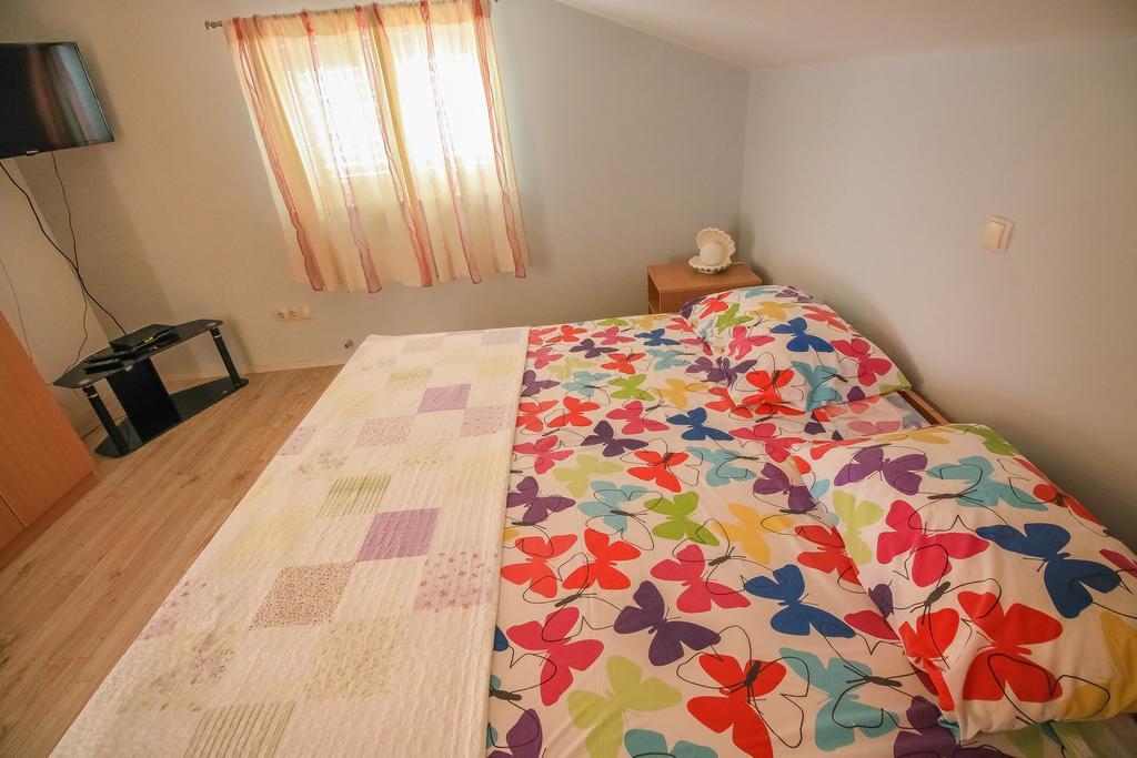 Apartment Ana Βόντιτσε Εξωτερικό φωτογραφία